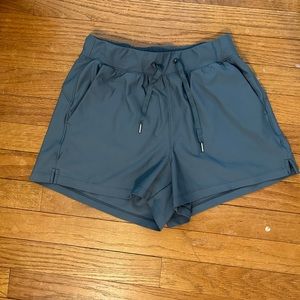 Old Navy active shorts
